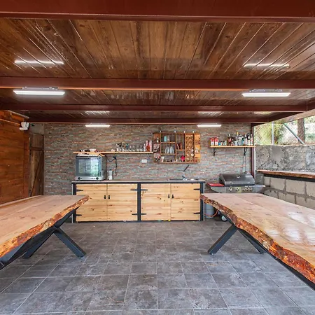 Chalet The Pine Forest Cabin
